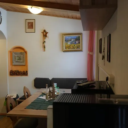 In With Mountain Views, Cleaning Included Hippach