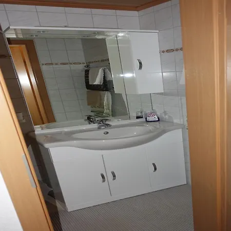 In With Mountain Views, Cleaning Included Ferienhaus *