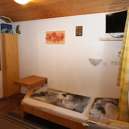 In With Mountain Views, Cleaning Included *