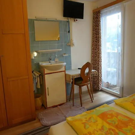 In With Mountain Views, Cleaning Included * Hippach